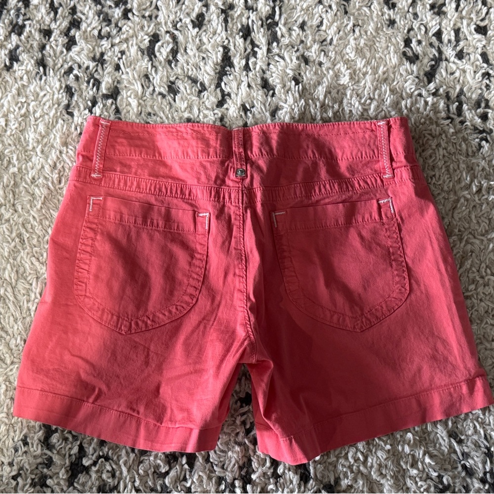Lee One True fit Ladies size 8m Shorts - Picture 2 of 4